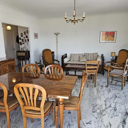 Family In Apartament Ajaccio (Corsica)